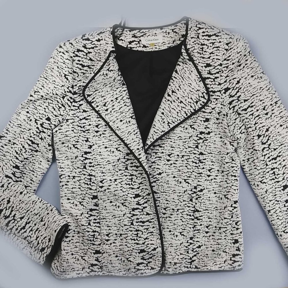 CK Calvin Klein Buttonless Topper Jacket White/Black Size 12